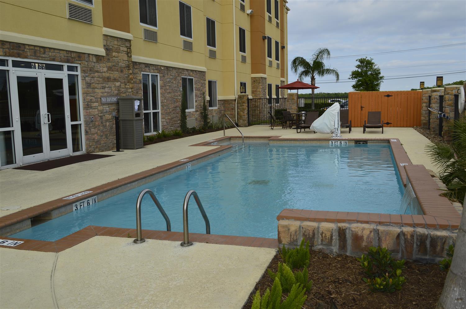 Comfort Suites Seabrook - Kemah Exterior photo